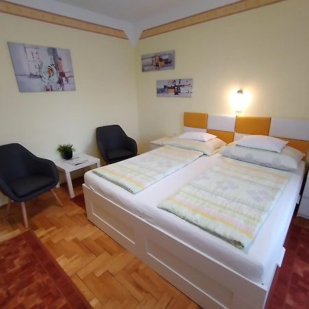 Heviz Erika Apartman Exterior photo